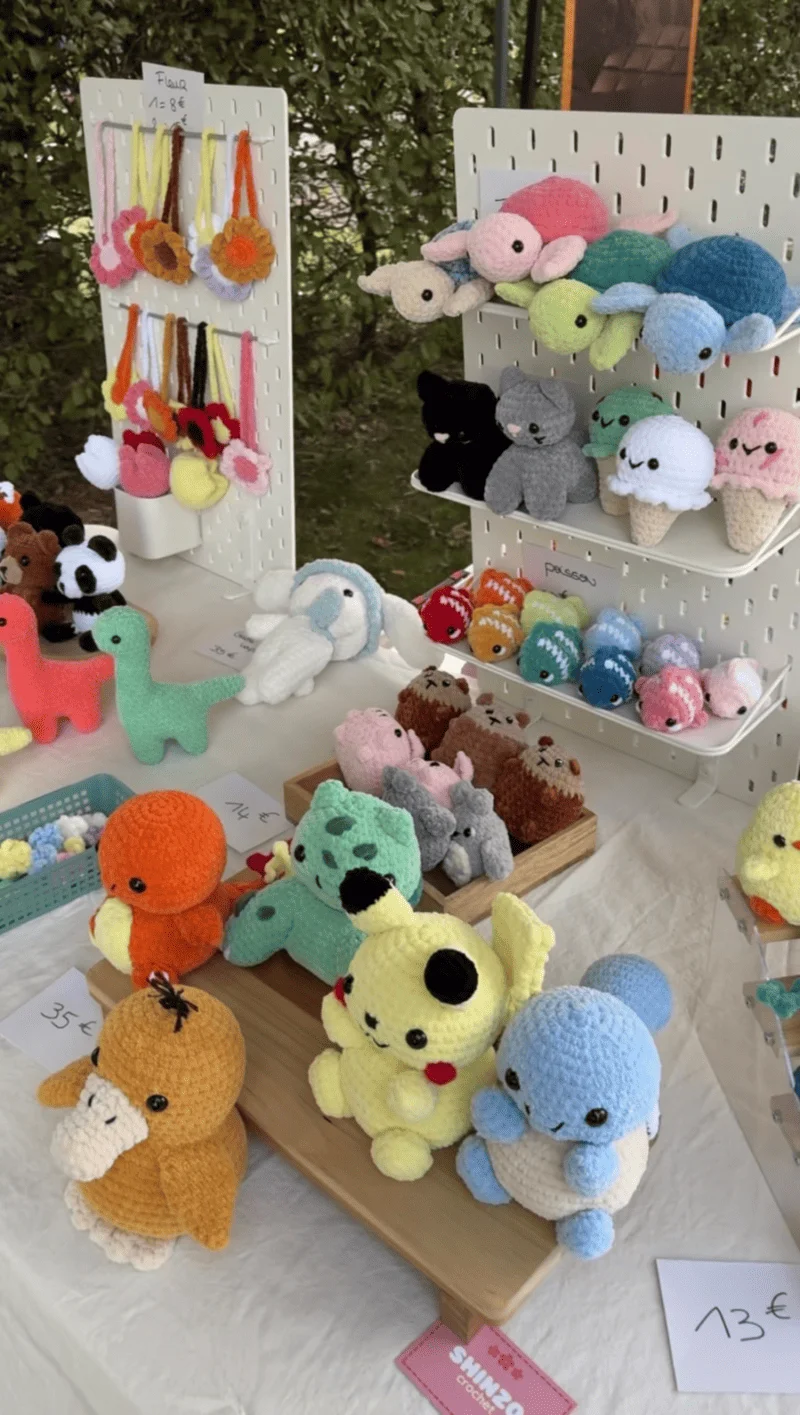 Stand Shinzo Crochet au marché nocturne à Armentières le dimanche 27 juillet 2025
