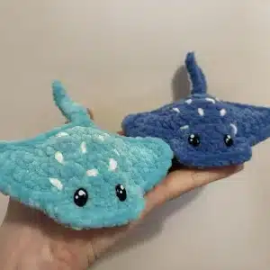 Raies bleue claire et bleue foncée en crochet